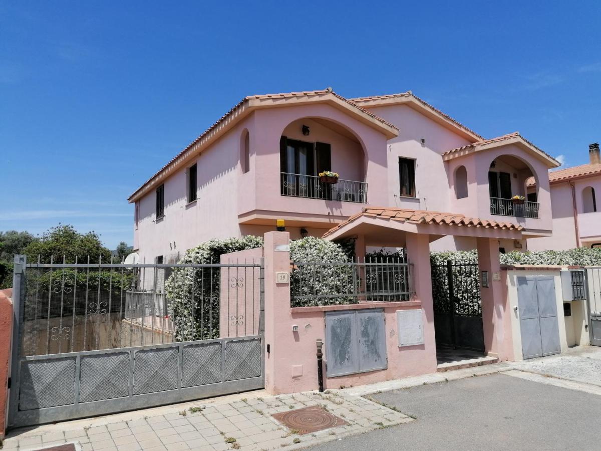 Casa Grace Pula Apartment Exterior photo