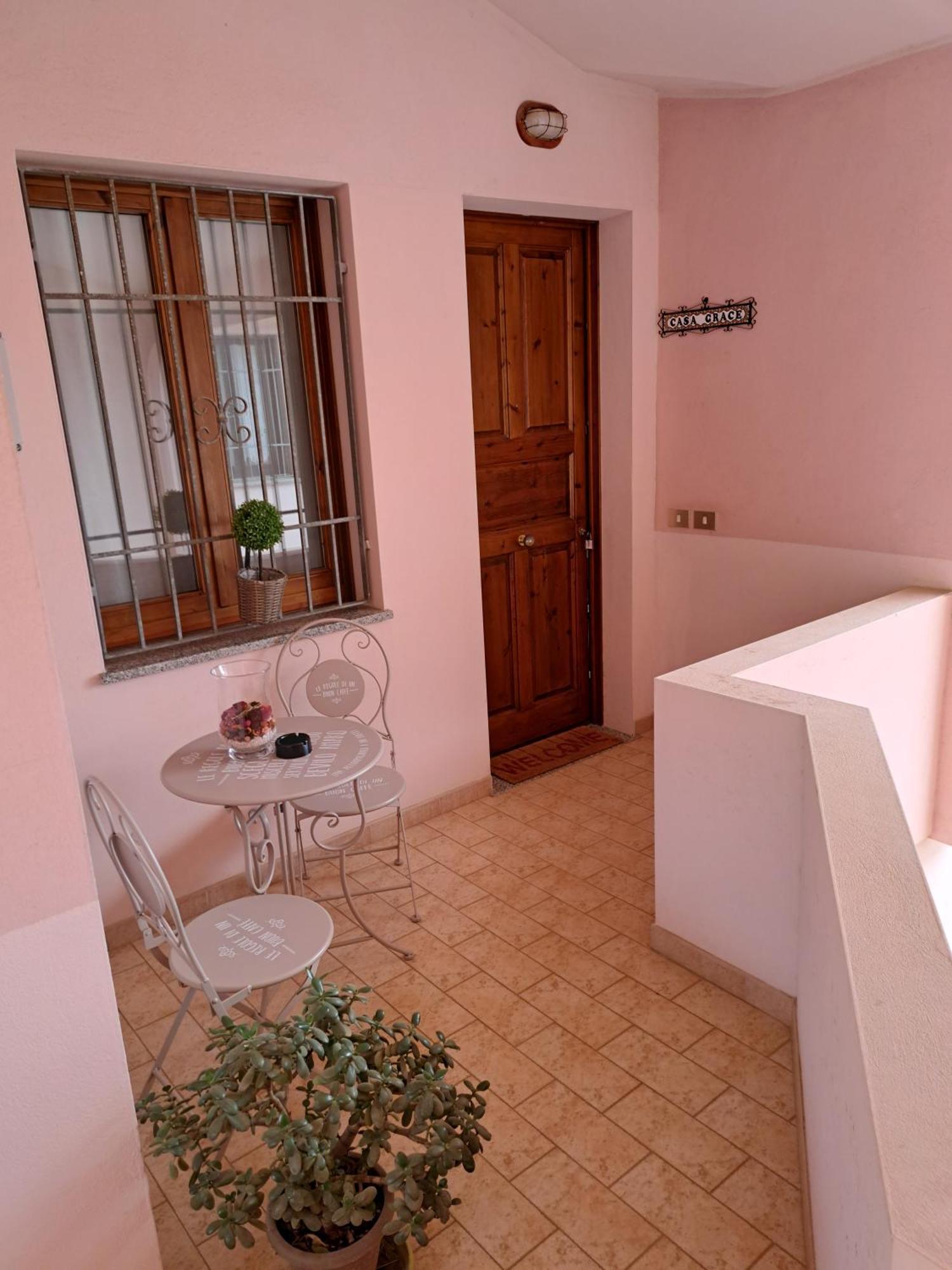 Casa Grace Pula Apartment Exterior photo